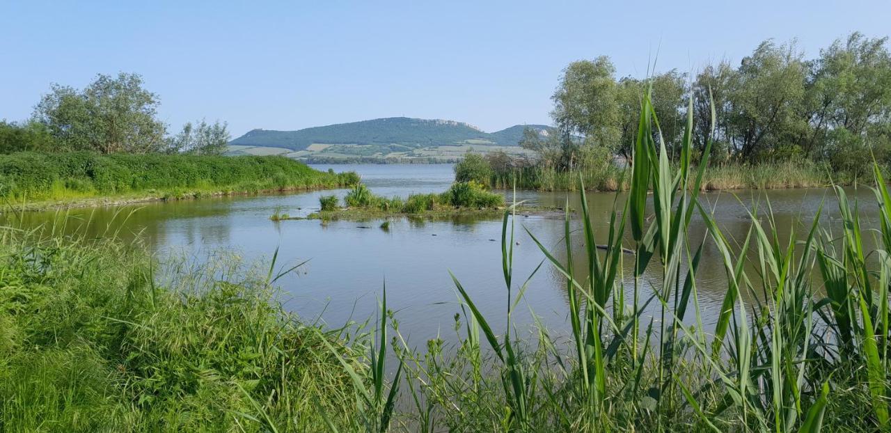 Ubytovani Na Sklepe U Prochazku Pouzdrany Exteriér fotografie