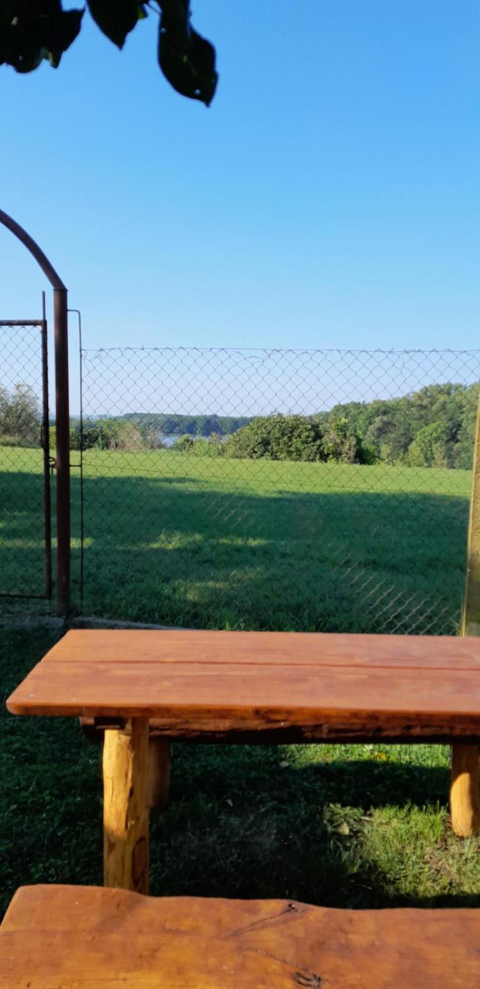Ubytovani Na Sklepe U Prochazku Pouzdrany Exteriér fotografie